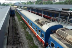 **Vietnam Railways** запустит дополнительные пассажирские поезда и включит дополнительные вагоны в составы действующих рейсов для удовлетворения растущего спроса на поездки в период четырёхдневных новогодних праздников 2026 года с 1 по 4 января. (Фото: ВИА) 