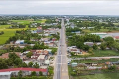 Национальная автомагистраль 22B, главная трасса, соединяющая Хошимин с международным пограничным пунктом Мокбай в провинции Тэйнинь, не удовлетворяет транспортным потребностям. Ожидается, что скоростная автомагистраль Хошимин – Мокбай снизит транспортную нагрузку. (Фото: ВИA)