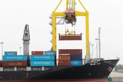 Общий объем внешнеторгового оборота Вьетнама в 2025 году, по оценкам, составил 920 млрд долларов США, что вывело страну в число 15 крупнейших торговых экономик мира. (Фото: ВИА)