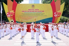 Почетный караул Народной армии Вьетнама выступает на мероприятии. (Фото: ВИА).