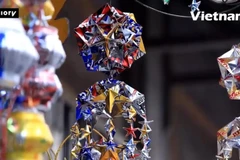 Фонарики на Праздник середины осени из жестяных банок