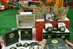 Продукция из ком представлена и демонстрируется посетителям. (Фото: ВИА)