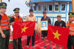 Борьба с ННН-промыслом - «стальной щит», защищающий прибрежные воды провинции Виньлонг. (Фото: ВИА)