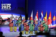 Церемония закрытия 47-го саммита АСЕАН и сопутствующих саммитов. (Фото: ВИА)