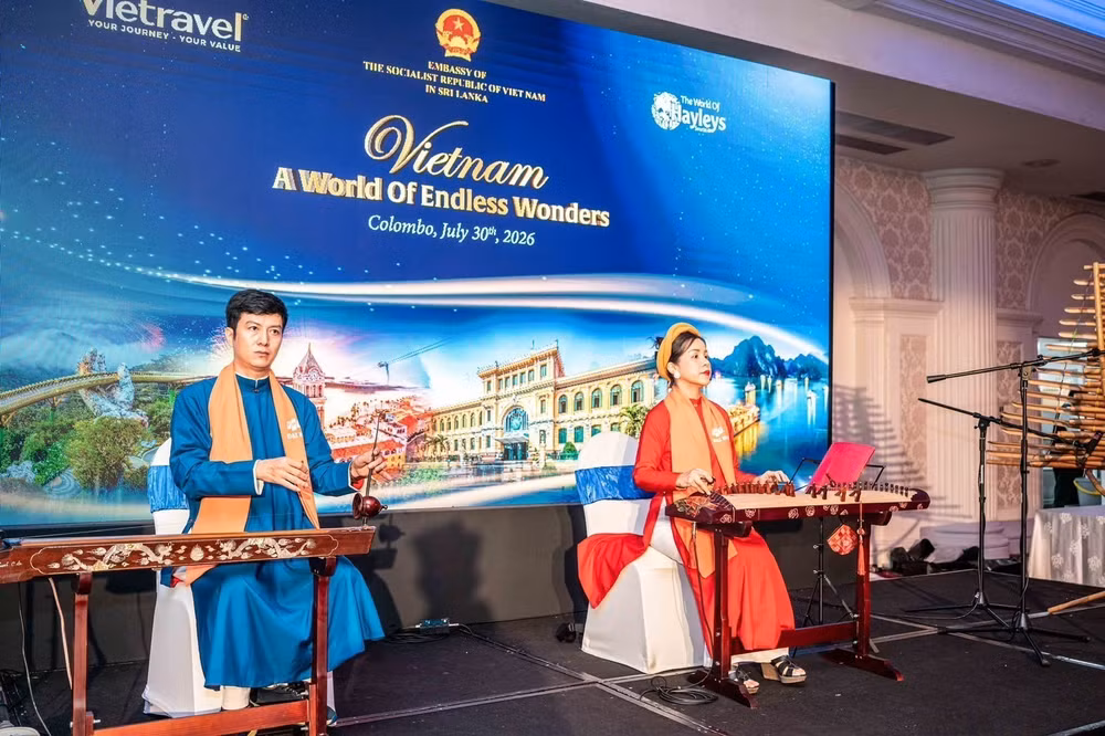 vna-potal-viet-nam-day-manh-quang-ba-du-lich-don-duong-bay-thang-toi-sri-lanka-8926725.jpg