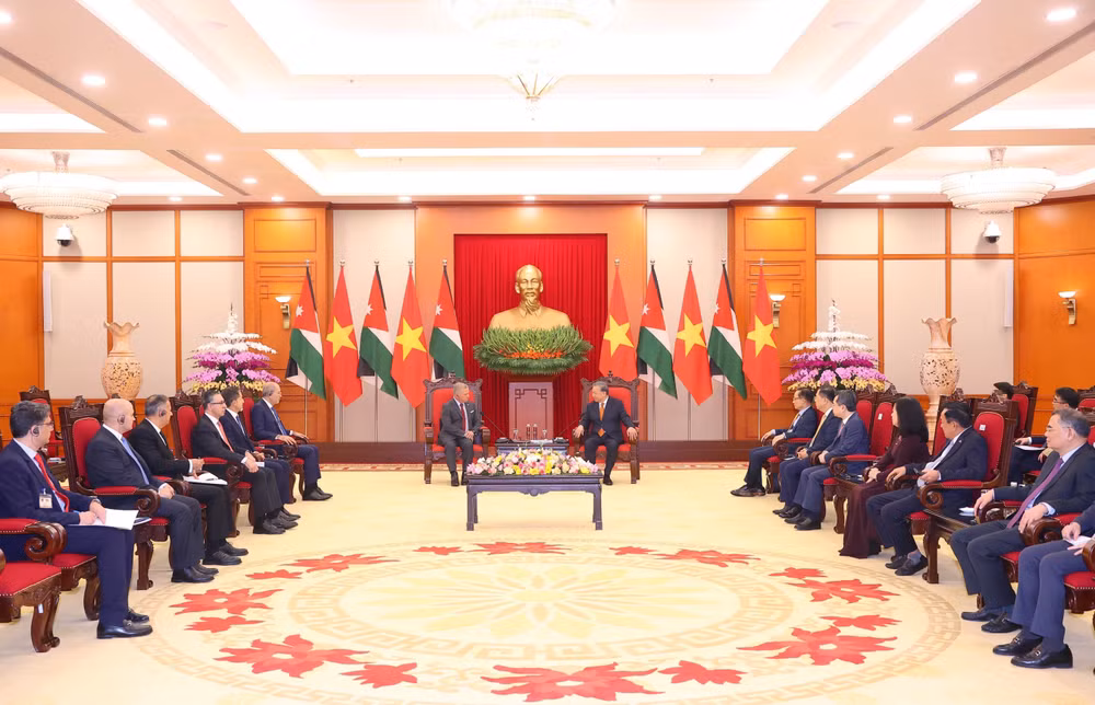 2-vna-potal-tong-bi-thu-to-lam-tiep-quoc-vuong-jordan-8403386-1.jpg