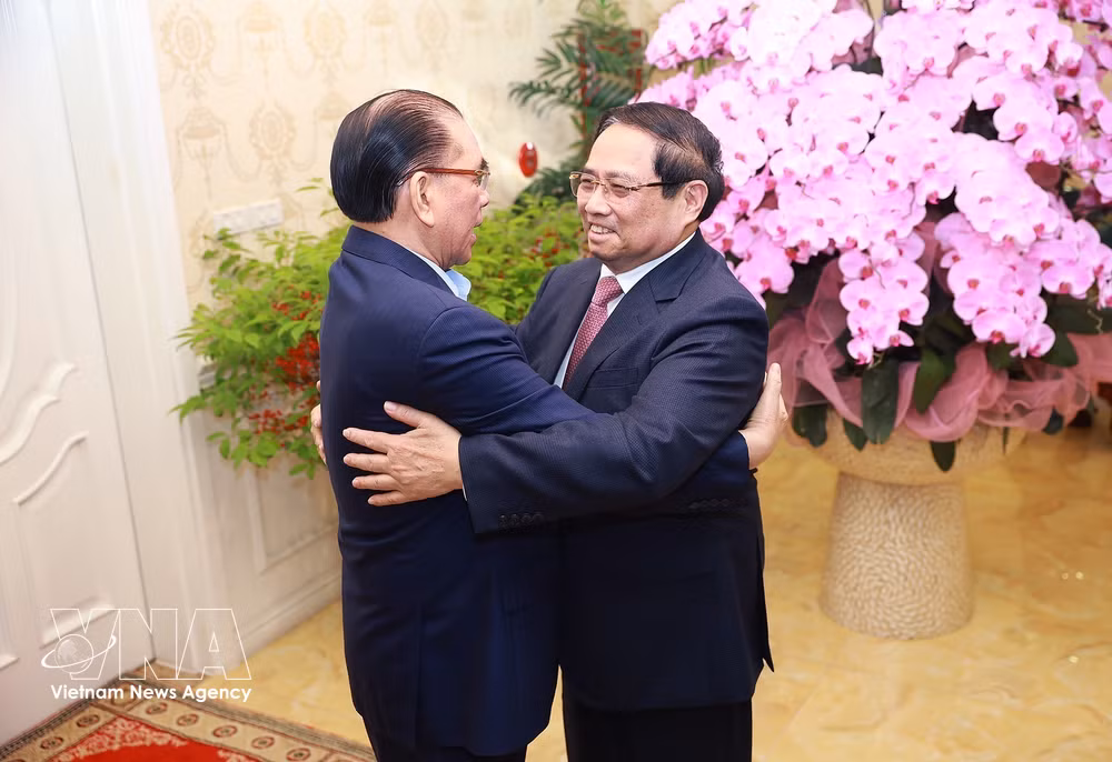 vnanet-2thu-tuong-chuc-tet-gia-dinh-cac-dong-chi-nguyen-lanh-dao-dang-nha-nuoc-8592536.jpg
