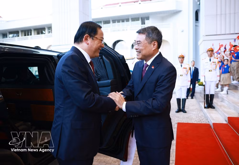 vnanet-potal-le-don-thu-tuong-lao-tham-chinh-thuc-viet-nam-8810782.jpg