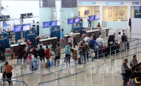 Авиаперевозки пассажиров и грузов сильно выросли в первом квартале ảnh 1