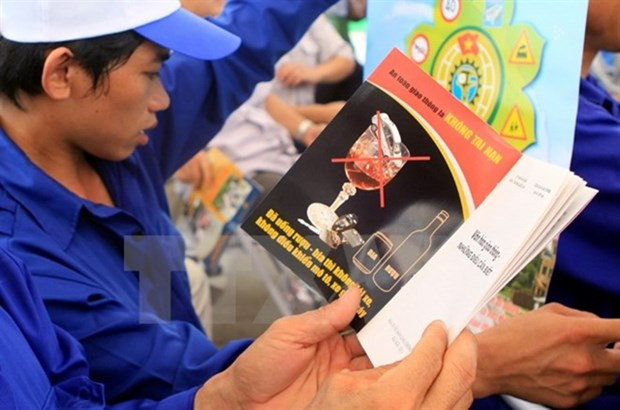 Представитель здравоохранения призывает положить конец употреблению алкоголя на рабочем месте ảnh 1