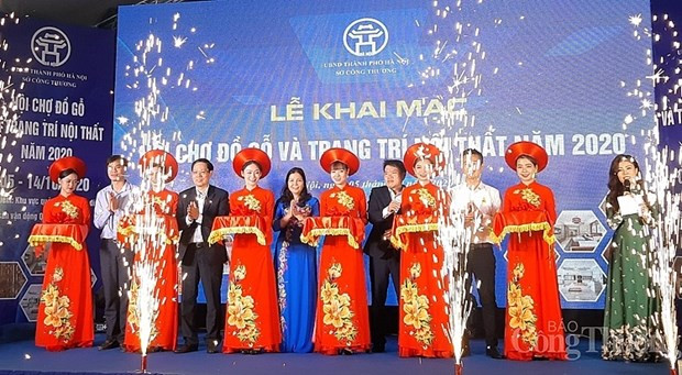 В Ханое открывается выставка деревянных предметов интерьера ảnh 1 В Ханое открывается выставка деревянных предметов интерьера ảnh 1