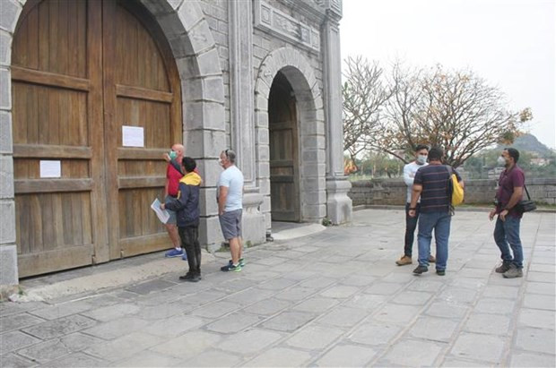 Вьетнамские провинции Ниньбинь и Тьенжанг перестают принимать иностранных туристов ảnh 1