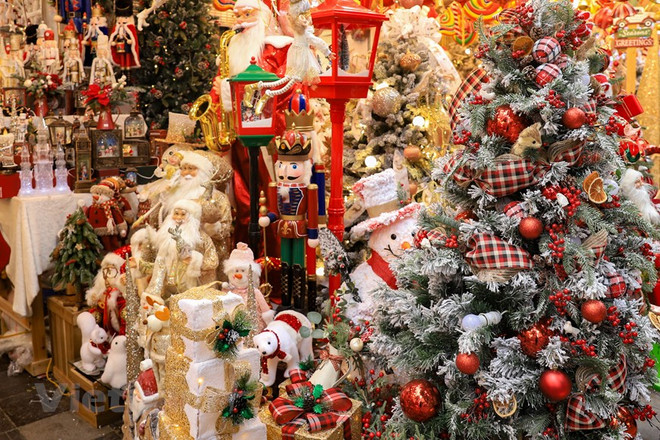 Улица Хангма полна рождественских красок ảnh 6