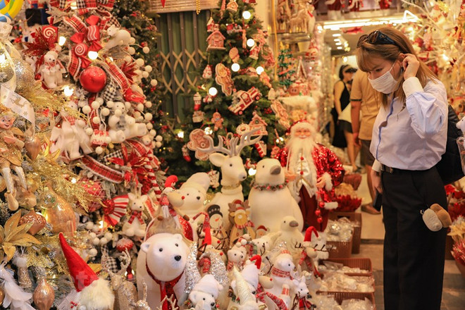 Улица Хангма полна рождественских красок ảnh 11