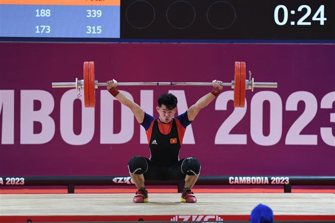 Фехтовальщики, гимнасты и тяжелоатлеты выиграли золота SEA Games для Вьетнама ảnh 1 Фехтовальщики, гимнасты и тяжелоатлеты выиграли золота SEA Games для Вьетнама ảnh 1