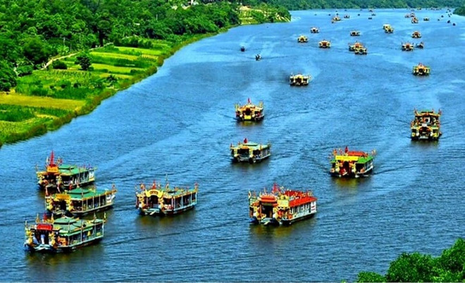 Тхыатхиен-Хюэ: фестиваль в храме Хюэнам привлекает посетителей ảnh 1