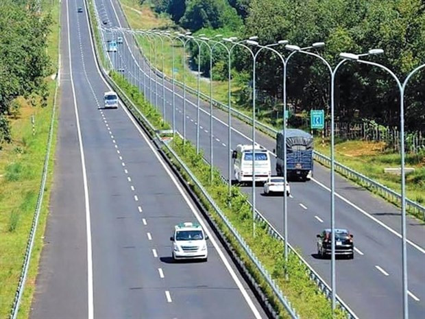Предлагаются инвестиционные варианты развития скоростной автомагистрали Север-Юг ảnh 1 Предлагаются инвестиционные варианты развития скоростной автомагистрали Север-Юг ảnh 1