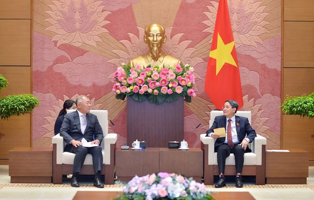 Заместитель председателя НС принял председателя правления концерна Hyundai Motor Group ảnh 1