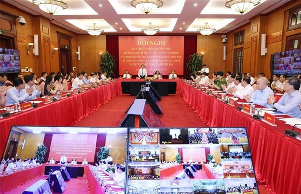 Постоянный член Секретариата ЦК КПВ требует полной осведомленности, полных действий для снятия предупреждения о "желтой карточке ảnh 1