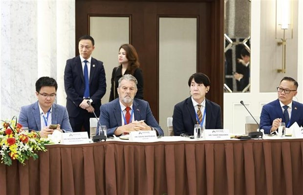 Премьер-министр Вьетнама выдвигает предложения по превращению АСЕАН в глобальную модель цифровой трансформации ảnh 2 Премьер-министр Вьетнама выдвигает предложения по превращению АСЕАН в глобальную модель цифровой трансформации ảnh 2