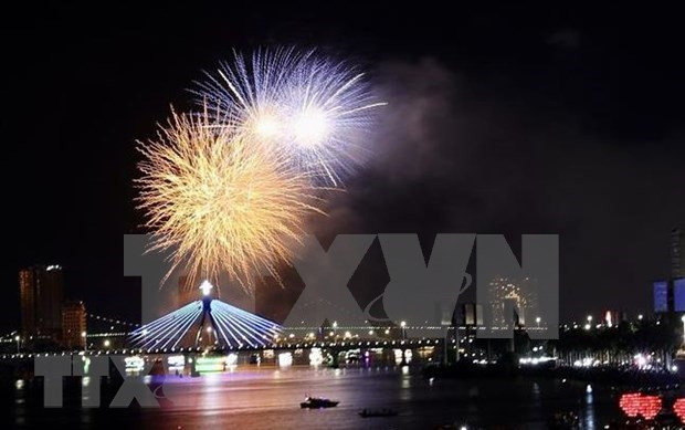 Франция, Италия вышли в финал Международного фестиваля фейерверков в Дананге ảnh 1 Франция, Италия вышли в финал Международного фестиваля фейерверков в Дананге ảnh 1