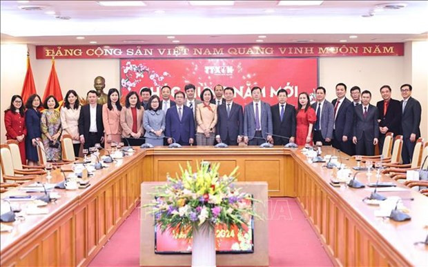 Министр информации и коммуникаций посетил ВИА с рабочим визитом ảnh 2 Министр информации и коммуникаций посетил ВИА с рабочим визитом ảnh 2