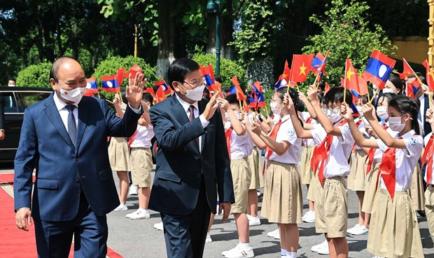 Лаосская пресса: Визит призван подтвердить последовательную позицию в развитии отношений с Вьетнамом ảnh 1 Лаосская пресса: Визит призван подтвердить последовательную позицию в развитии отношений с Вьетнамом ảnh 1