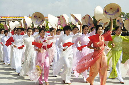 Подтверждение нынешней роли вьетнамских женщин ảnh 1