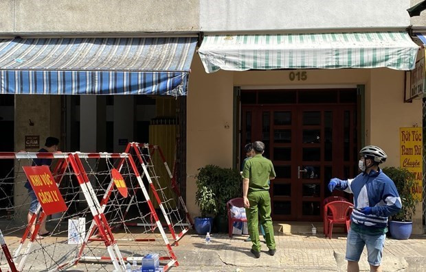 Строго соблюдая правила 5K, устойчиво реагируя на пандемию COVID-19 ảnh 1 Строго соблюдая правила 5K, устойчиво реагируя на пандемию COVID-19 ảnh 1