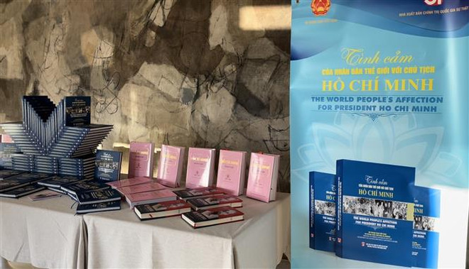 Празднование 35-летия Резолюции ЮНЕСКО в честь президента Хо Ши Мина ảnh 2 Празднование 35-летия Резолюции ЮНЕСКО в честь президента Хо Ши Мина ảnh 2