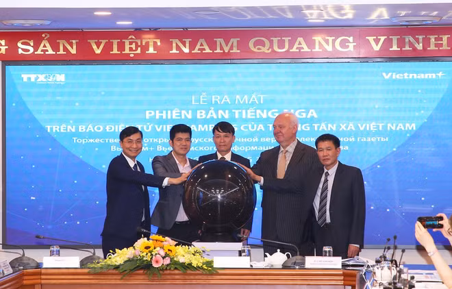 ВИА официально запустило русскую версию электронной газеты VietnamPlus ảnh 1