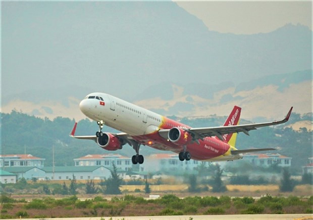 Vietjet помогает пассажирам путешествовать из/в центральный регион ảnh 1 Vietjet помогает пассажирам путешествовать из/в центральный регион ảnh 1