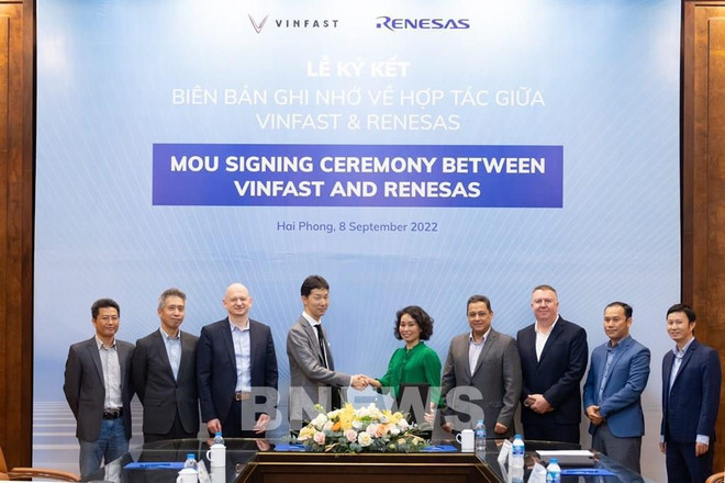 VinFast и японская электронная корпорация Renesas сотрудничают в разработке электромобилей ảnh 2 VinFast и японская электронная корпорация Renesas сотрудничают в разработке электромобилей ảnh 2