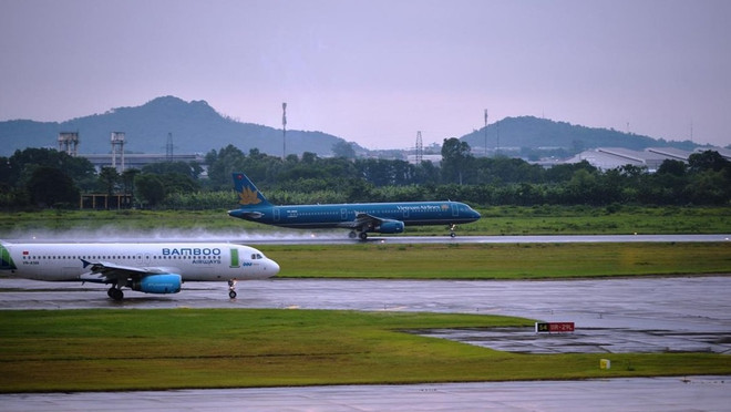 Vietnam Airlines возобновила полеты после тайфуна «Нору» ảnh 1
