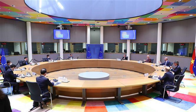 Председатель Национального собрания Выонг Динь Хюэ имел встречу с председателем Европейского Совета ảnh 2