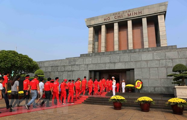 Мавзолей президента Хо Ши Мина снова откроется с 12 мая ảnh 1