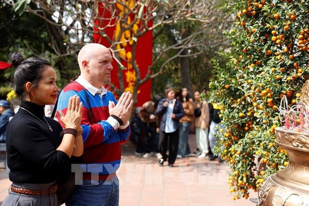 Дальнейшее расширение безвизовой политики будет способствовать развитию вьетнамского туризма ảnh 1