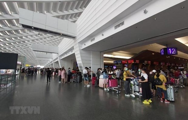 Более 240 вьетнамских граждан были доставлены домой из Малайзии ảnh 1 Более 240 вьетнамских граждан были доставлены домой из Малайзии ảnh 1