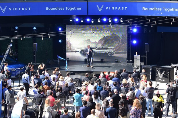 VinFast одновременно открыл 6 салонов по продаже электромобилей в США ảnh 1 VinFast одновременно открыл 6 салонов по продаже электромобилей в США ảnh 1