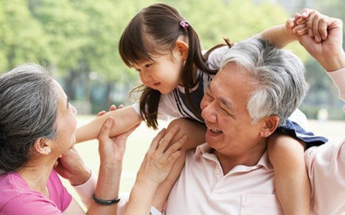 Общие усилия для заботы о пожилых людях ảnh 1