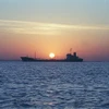 Нефтяной танкер на якоре у побережья острова Кешм в Ормузском проливе. Фото: Middle East Eye/ВИА.
