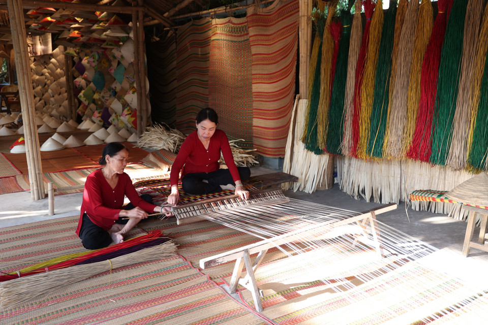 Старая ремесленная деревня Нячанга становится яркой культурной точкой притяжения в первые дни года (Фото: ВИА)