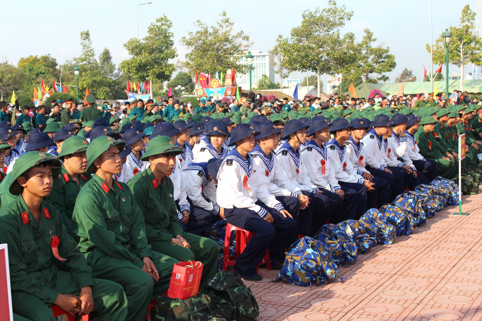 Новобранцы на церемонии передачи призывников 2026 года в провинции Ламдонг (Фото: ВИА)