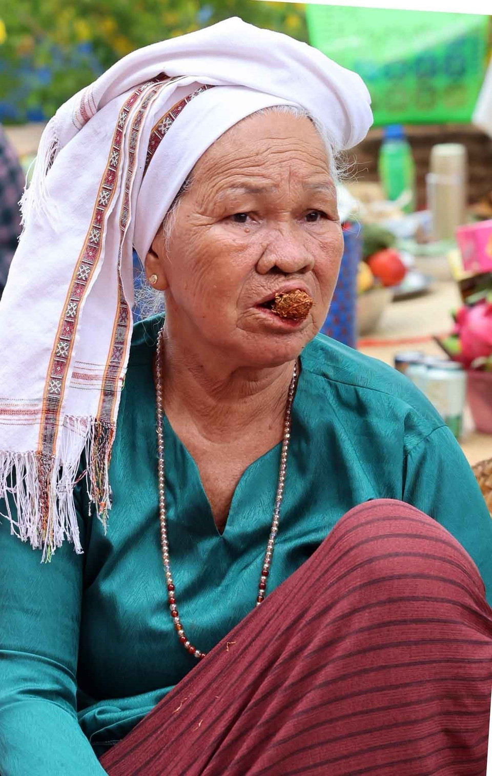 Для народа Чам духовные и культурные ценности остаются неотъемлемой частью жизни: традиционная одежда используется не только в повседневности, но и в торжественных случаях, во время праздников и Нового года (Фото: ВИА)