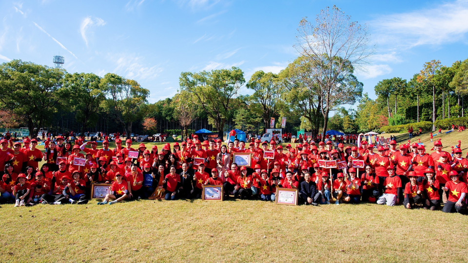 Тысячи вьетнамцев участвовали в установлении рекорда (Фото: ВИА)