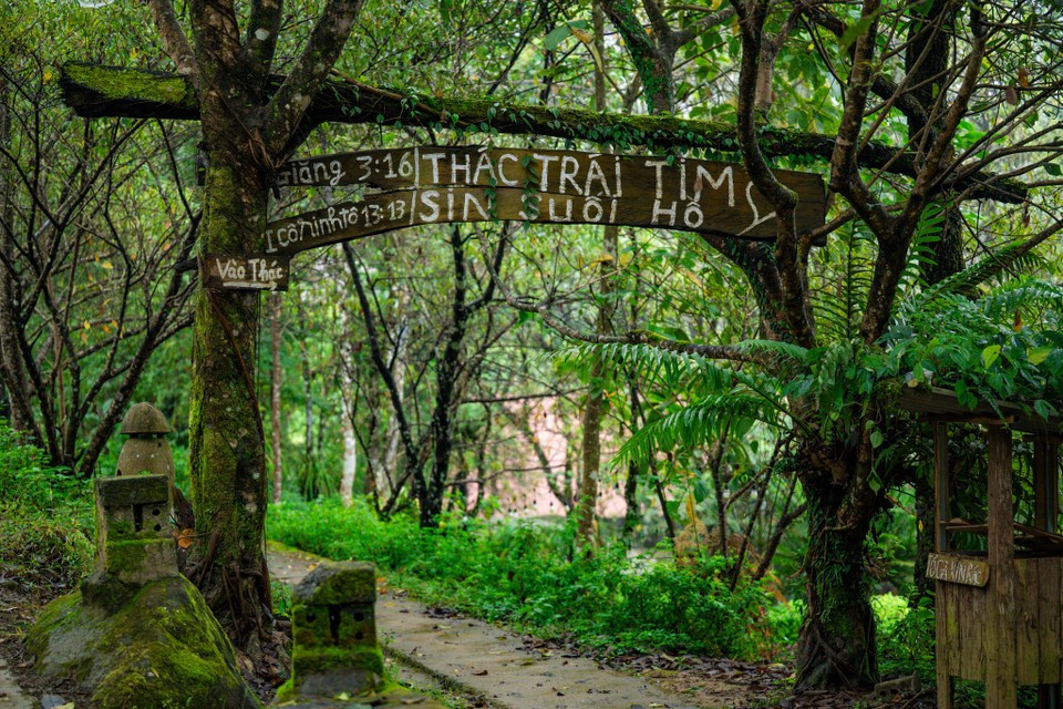 Только в 2024 году деревня приняла более 30 тысяч посетителей, а доход от туристической деятельности превысил 3 миллиарда донгов (Фото: Вьетнам+)