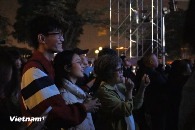 Музыкальный концерт Vietnam Happy Fest 2025 демонстрирует миру образ прекрасного, динамичного и счастливого Вьетнама (Фото: ВИА)