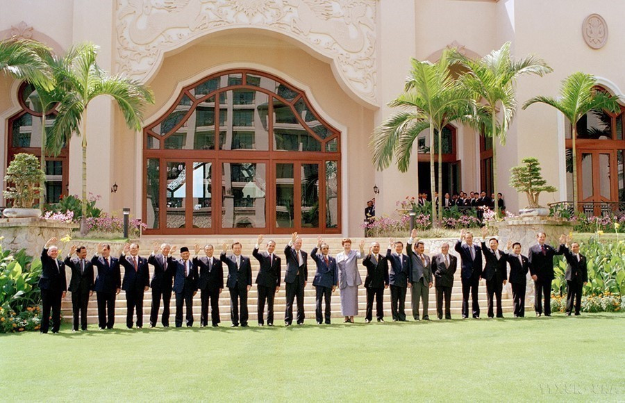 14 ноября 1998 года Вьетнам стал официальным членом Форума Азиатско-Тихоокеанского экономического сотрудничества (АТЭС) (Фото: ВИА)