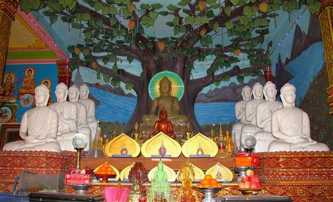 Торжественная атмосфера внутри здания Сала (Фото: ВИА)