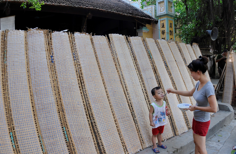 Повседневные сцены из жизни жителей деревни Тхоха (Фото: ВИА)